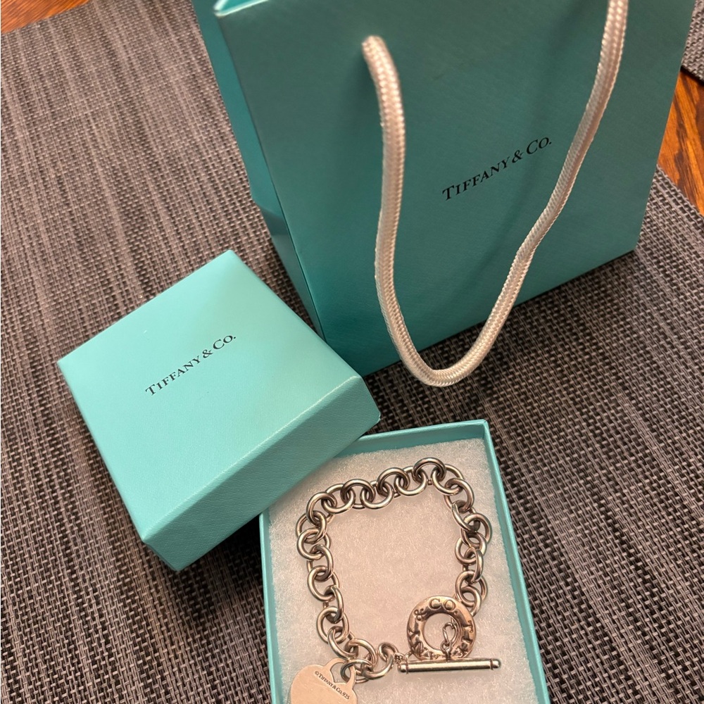 Tiffany silver toggle heart bracelet - Picture 4 of 5